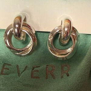 EVERRI  Silver Knot Earrings silver nwt